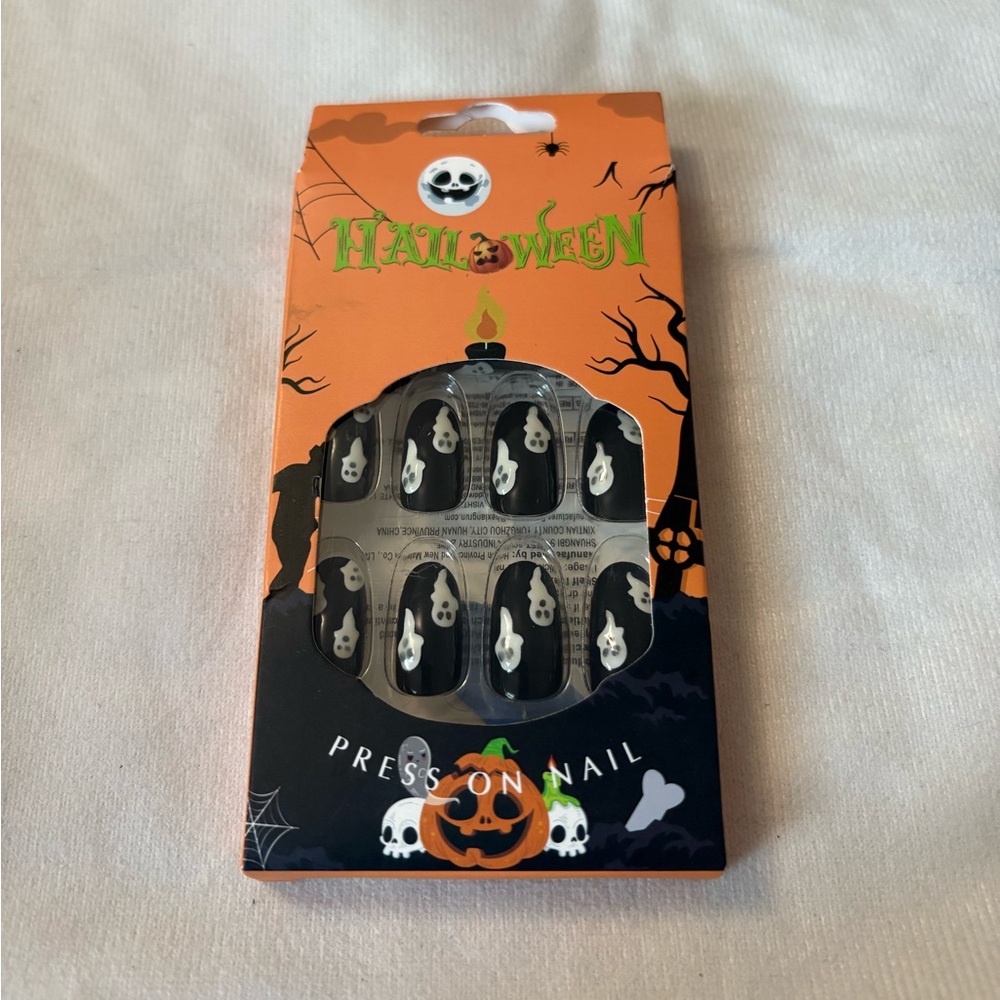 💄4/$25 Halloween press on nails